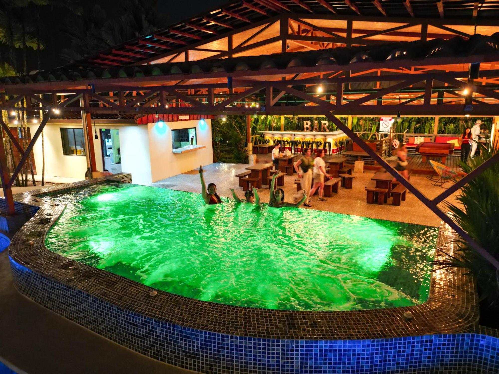 Arenal Backpackers Resort La Fortuna Exterior foto